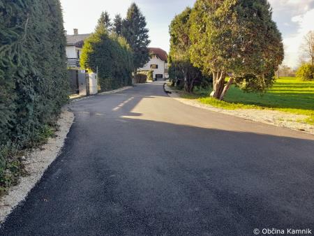 Asfaltiranje cestišča – Volčji Potok